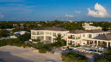 5BR Beachfront Vacation Rental
